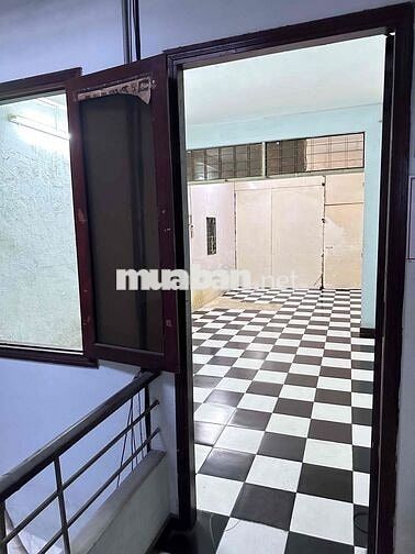 Cho thuê trọ Quận 11 thoáng mát, có bancol, giờ giấc tự do
