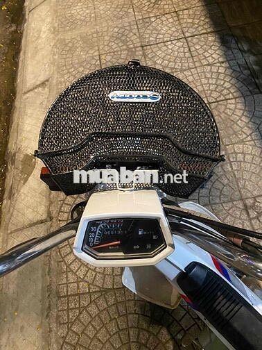 Honda Chaly màu Trắng có đề mới đẹp