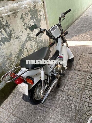 Honda Chaly màu Trắng có đề mới đẹp