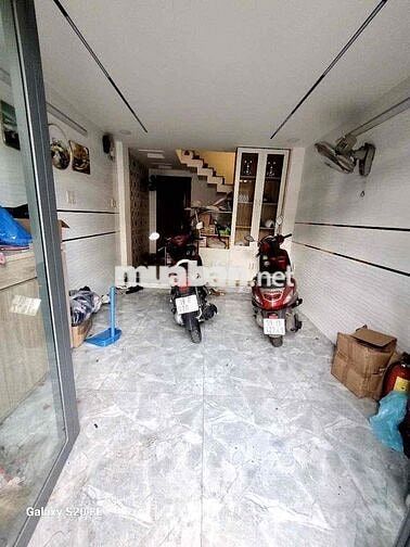 NHÀ LÀM CHDV 9PN5WC 5 TẦNG HẺM XE TẢI 5M