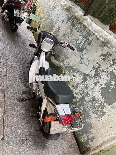Honda Chaly màu Trắng có đề mới đẹp