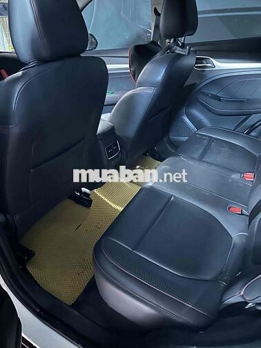 MG ZS Trắng 5 chỗ