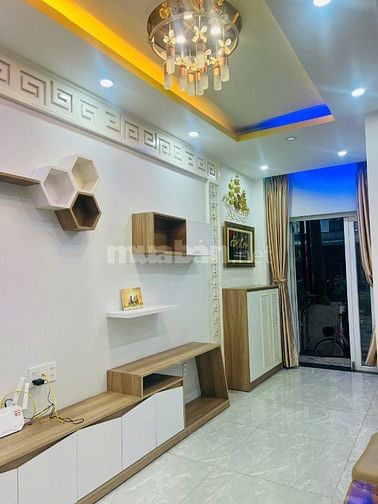 Nhà mới, nội thất full, chính chủ làm để ở nên tâm huyết