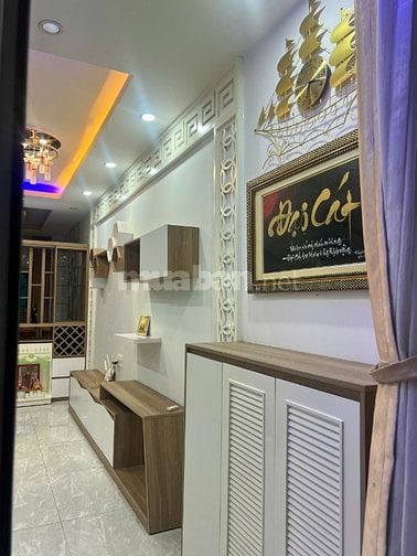 Nhà mới, nội thất full, chính chủ làm để ở nên tâm huyết