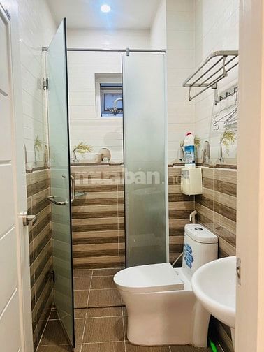 Nhà mới, nội thất full, chính chủ làm để ở nên tâm huyết