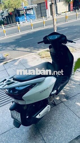 Honda SCR 2012 Trắng đen