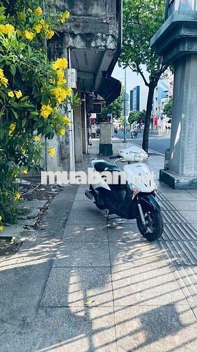Honda SCR 2012 Trắng đen