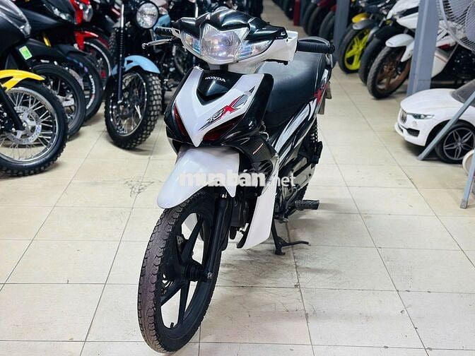 XE MÁY THỊNH PHÁT- WAVE RSX 110 TRẮNG ĐEN VÀNH ĐÚC