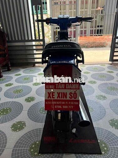 Honda Dream Super Xanh