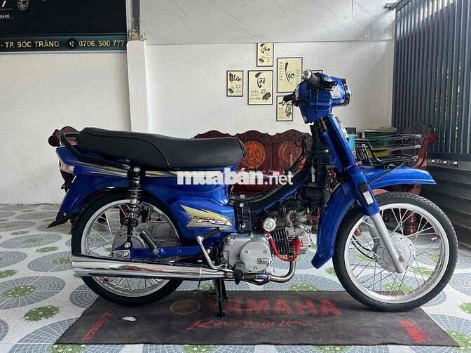Honda Dream Super Xanh