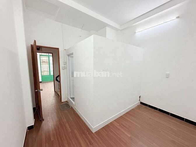 BÁN NHÀ LÊ VĂN SỸ XE HƠI NGỦ TRONG NHÀ