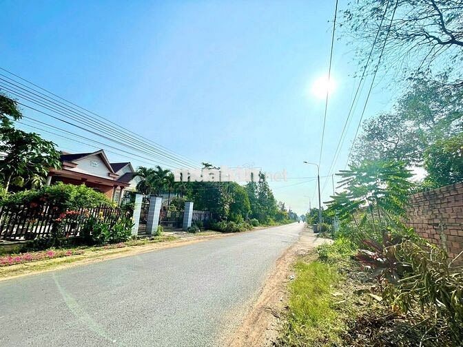 BÁN ĐẤT GẦN CHỢ GIANG ĐIỀN 100M2(5MX20M) KẾ BÊN KHU CÔNG NGHIỆP 750TR