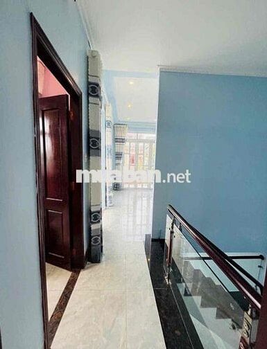 Cho Thuê Nhà Trệt Lầu Gốc 2 Mặt Tiền KDC CTY 8
