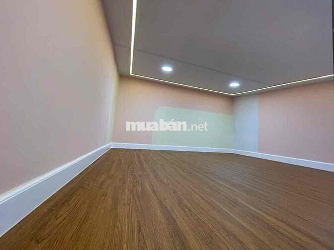 BÁN NHÀ HXH PHÚ NHUẬN 2PN - SHR - HCĐ CHỈ 2.4TỶ BL