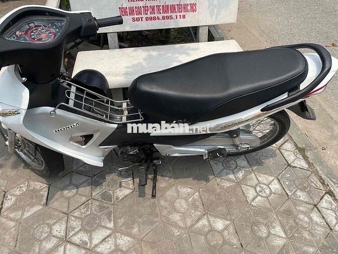 Honda Wave RSX màu Trắng