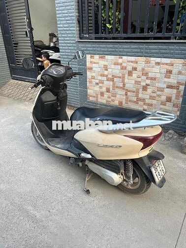 Honda Lead Vàng kem