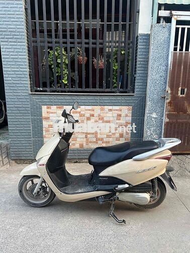 Honda Lead Vàng kem