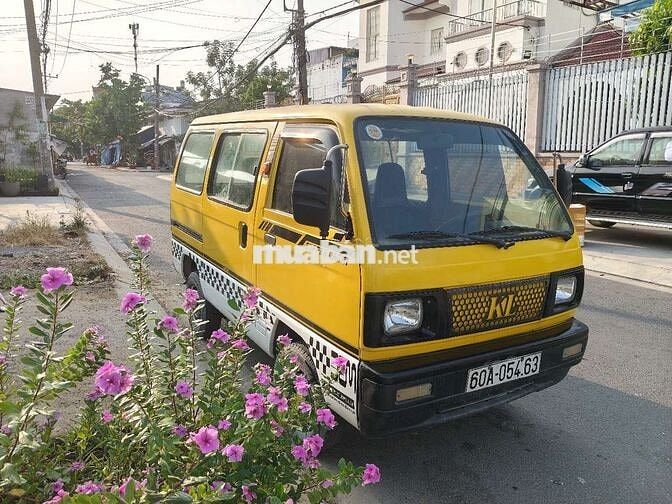 Suzuki Carry 7 chỗ màu Vàng