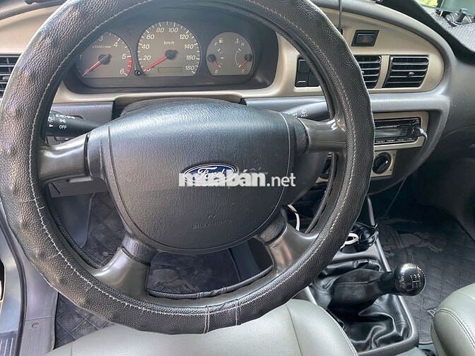 Gia đình bán xe Ford Everest máy dầu đời 2005