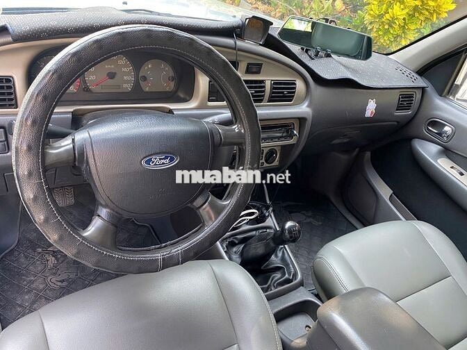 Gia đình bán xe Ford Everest máy dầu đời 2005