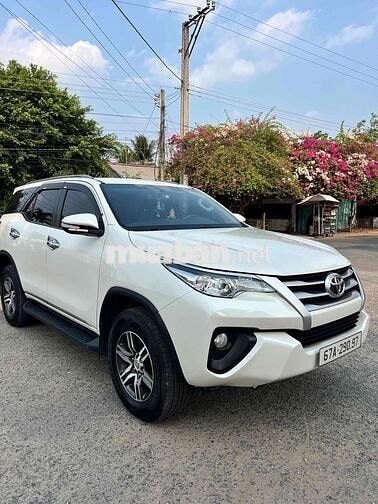 Toyota Fortuner 2017 Trắng cần bán