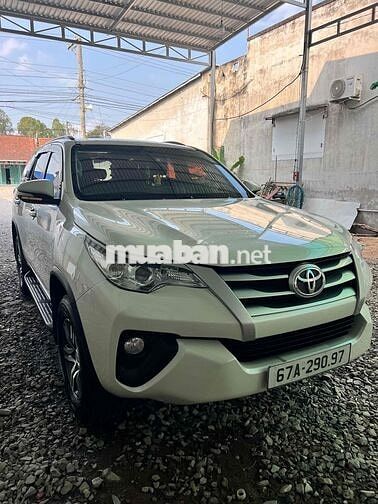 Toyota Fortuner 2017 Trắng cần bán