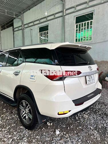 Toyota Fortuner 2017 Trắng cần bán