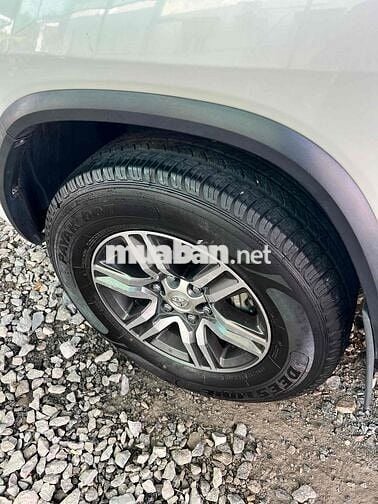 Toyota Fortuner 2017 Trắng cần bán