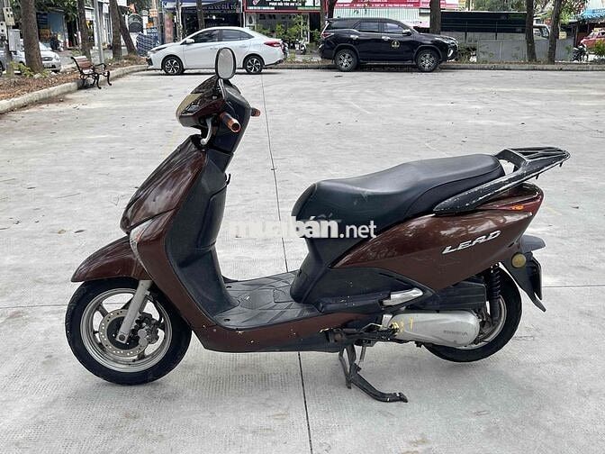 Honda Lead (SCR) Fi màu Nâu