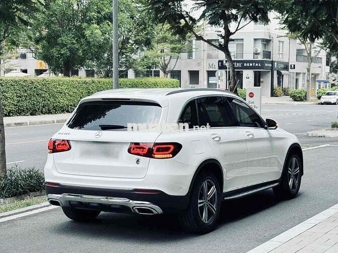 Mercedes GLC200 V1 2022 30.000 km Trắng