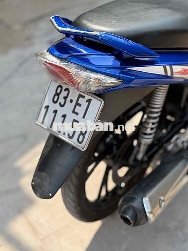 Suzuki Axelo màu Xanh biển 83 áo đẹp