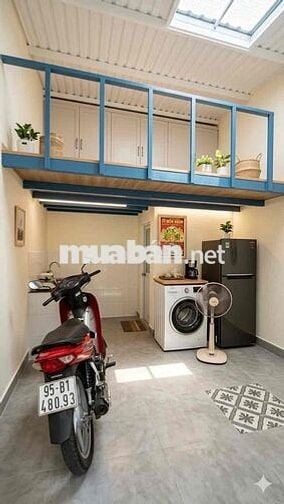BÁN NHÀ CHỢ ĐÊM TÂN TẠO . 4 X 8 M.  SỔ HỒNG. 5 PHÚT QUA AEON BÌNH TÂN
