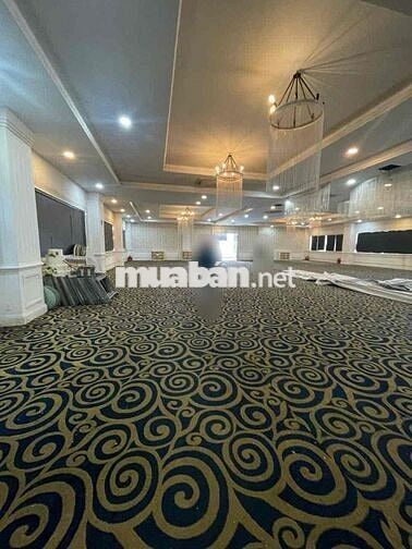 Mặt bằng 2400m2 trung tâm Thủ Dầu Một 20x40m 3 tầng thông suốt