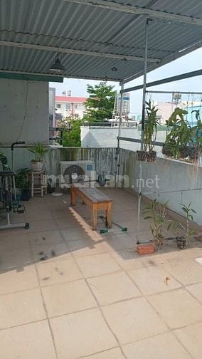 Mặt tiền hẻm xe tải 11 tỷ 200 triệu