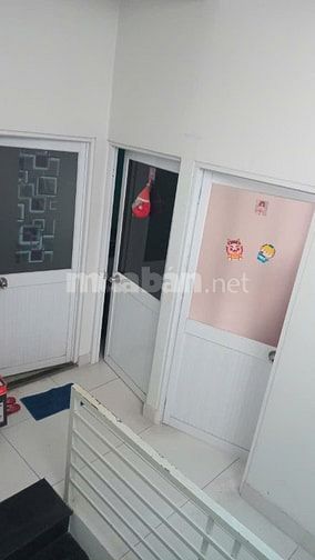 Mặt tiền hẻm xe tải 11 tỷ 200 triệu