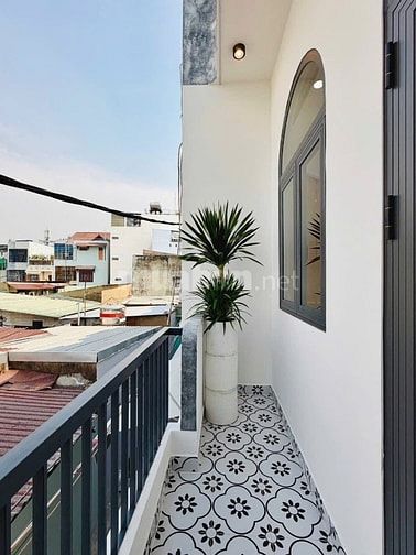 Cần bán gấp nhà Thích Quảng Đức, Phú Nhuận DT 3tỷ080/42m2 có sổ sẵn