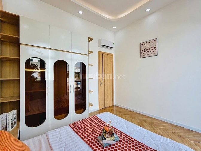 Cần bán gấp nhà Thích Quảng Đức, Phú Nhuận DT 3tỷ080/42m2 có sổ sẵn