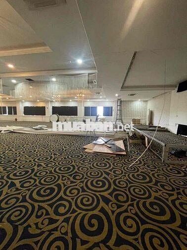 Mặt bằng 2400m2 trung tâm Thủ Dầu Một 20x40m 3 tầng thông suốt