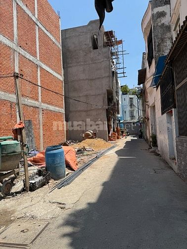 Bán LÔ đất Góc 2 mặt hẻm xe hơi  Quận Tân Phú. 5,2mx14m nở hậu 5,5m