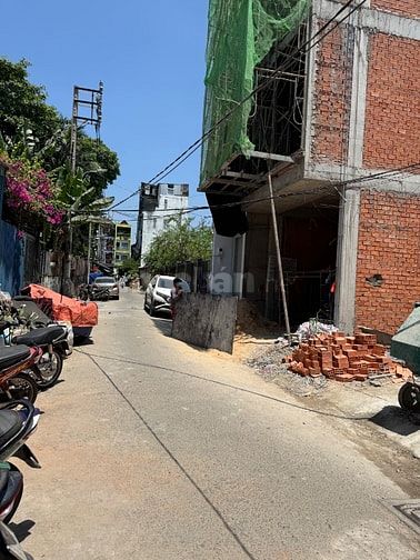 Bán LÔ đất Góc 2 mặt hẻm xe hơi  Quận Tân Phú. 5,2mx14m nở hậu 5,5m