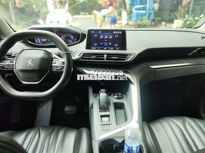 Peugeot 3008 Sports Turbo Nâu