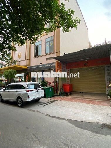 Bán nhà mặt tiền kinh doanh Phường Dĩ An