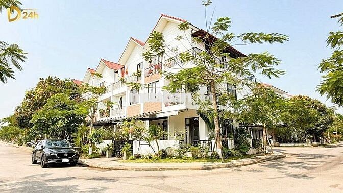 NHÀ 3 TẦNG FULL NỘI THẤT, 3 MẶT TIỀN ĐƯỜNG ROYAL PARK HUẾ ĐÃ CÓ SỔ