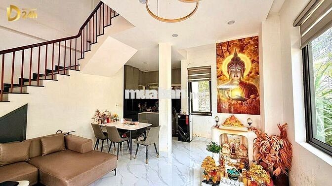 NHÀ 3 TẦNG FULL NỘI THẤT, 3 MẶT TIỀN ĐƯỜNG ROYAL PARK HUẾ ĐÃ CÓ SỔ