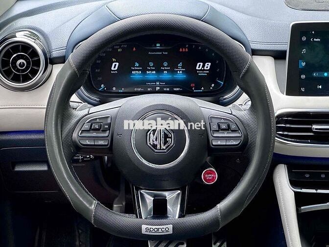 MG HS 2023 bản 1.5T LUXURY 16.000 km