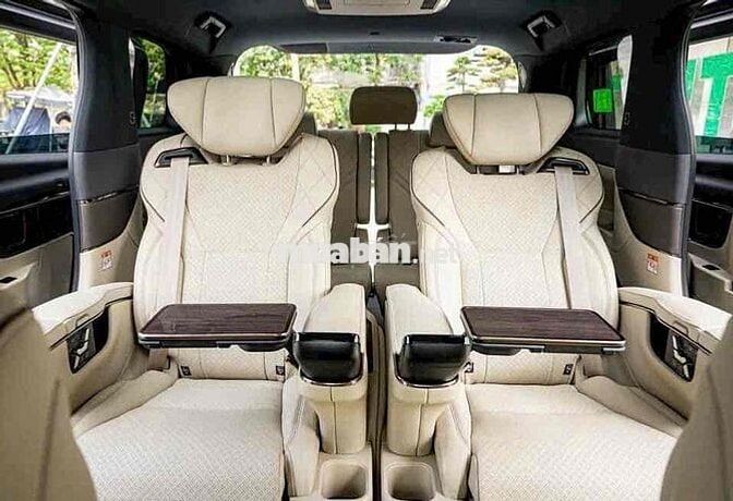 Toyota Alphard Đen 7 chỗ