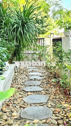 NHÀ 3 TẦNG FULL NỘI THẤT, 3 MẶT TIỀN ĐƯỜNG ROYAL PARK HUẾ ĐÃ CÓ SỔ