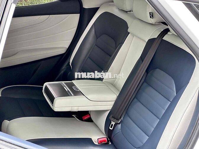MG HS 2023 bản 1.5T LUXURY 16.000 km