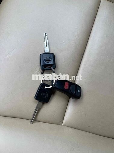Nissan Livina 7 chổ Thương hiệu Nhật Siu bền Lợi