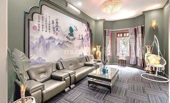 Biệt thự cao cấp 204/ Nguyễn Văn Hưởng, Thảo Điền Q2 + DT: 20m x 25m